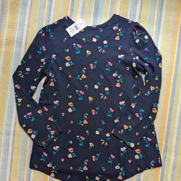 ⭐ NEW NWT 2 GAP Long Sleeve tops 5T - Picture 5 of 7